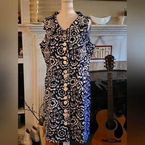 Navy and White Talbots 14 P Stretch Floral Sleeveless Dress.